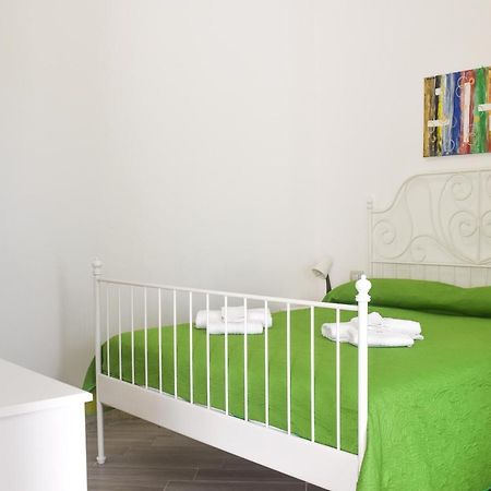 Bed & Breakfast Domus Pepe 斯卡莱阿 外观 照片