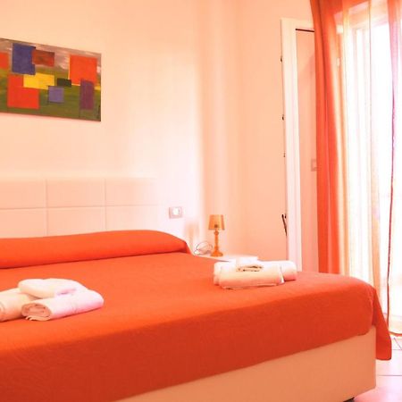 Bed & Breakfast Domus Pepe 斯卡莱阿 外观 照片