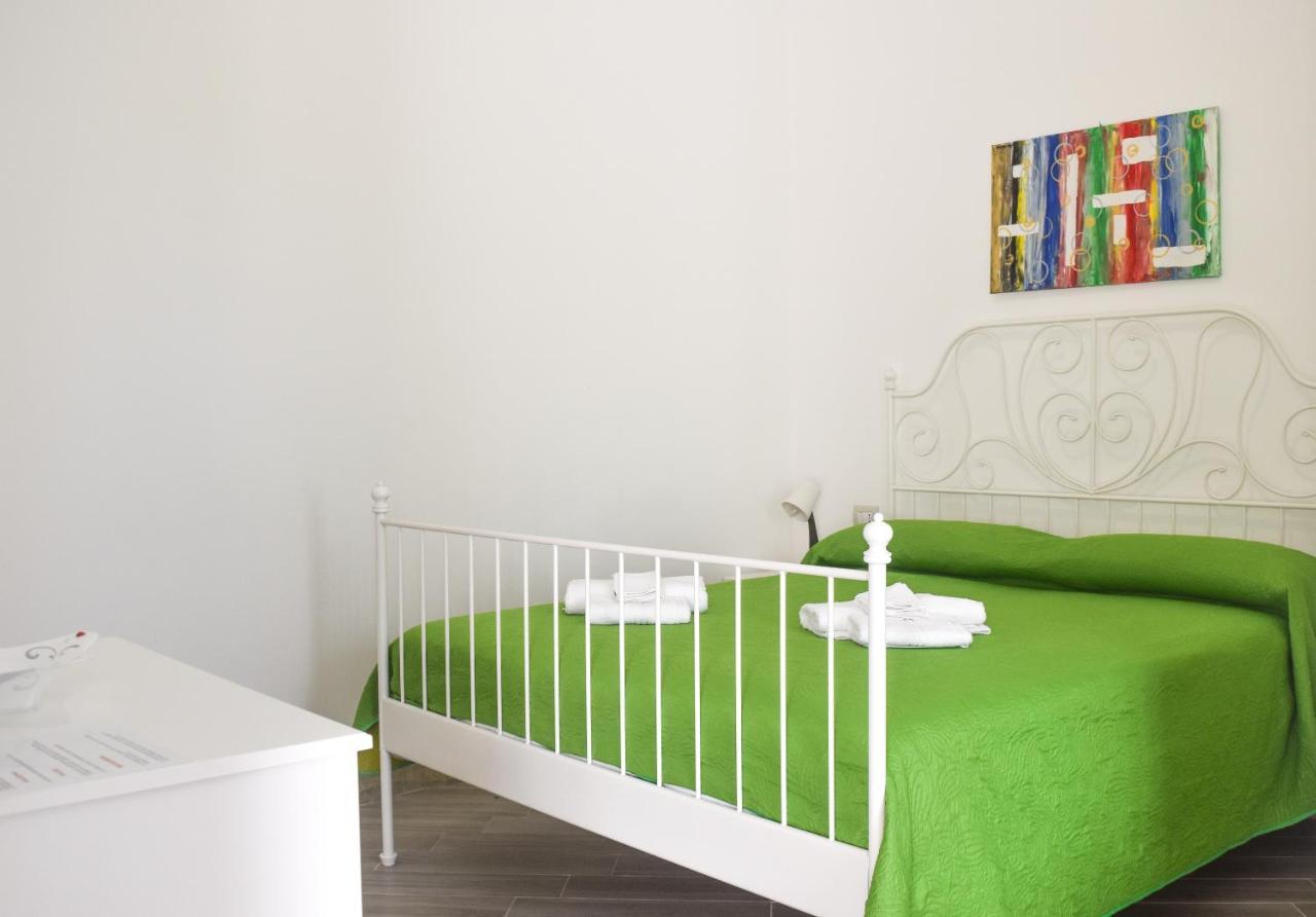 Bed & Breakfast Domus Pepe 斯卡莱阿 外观 照片