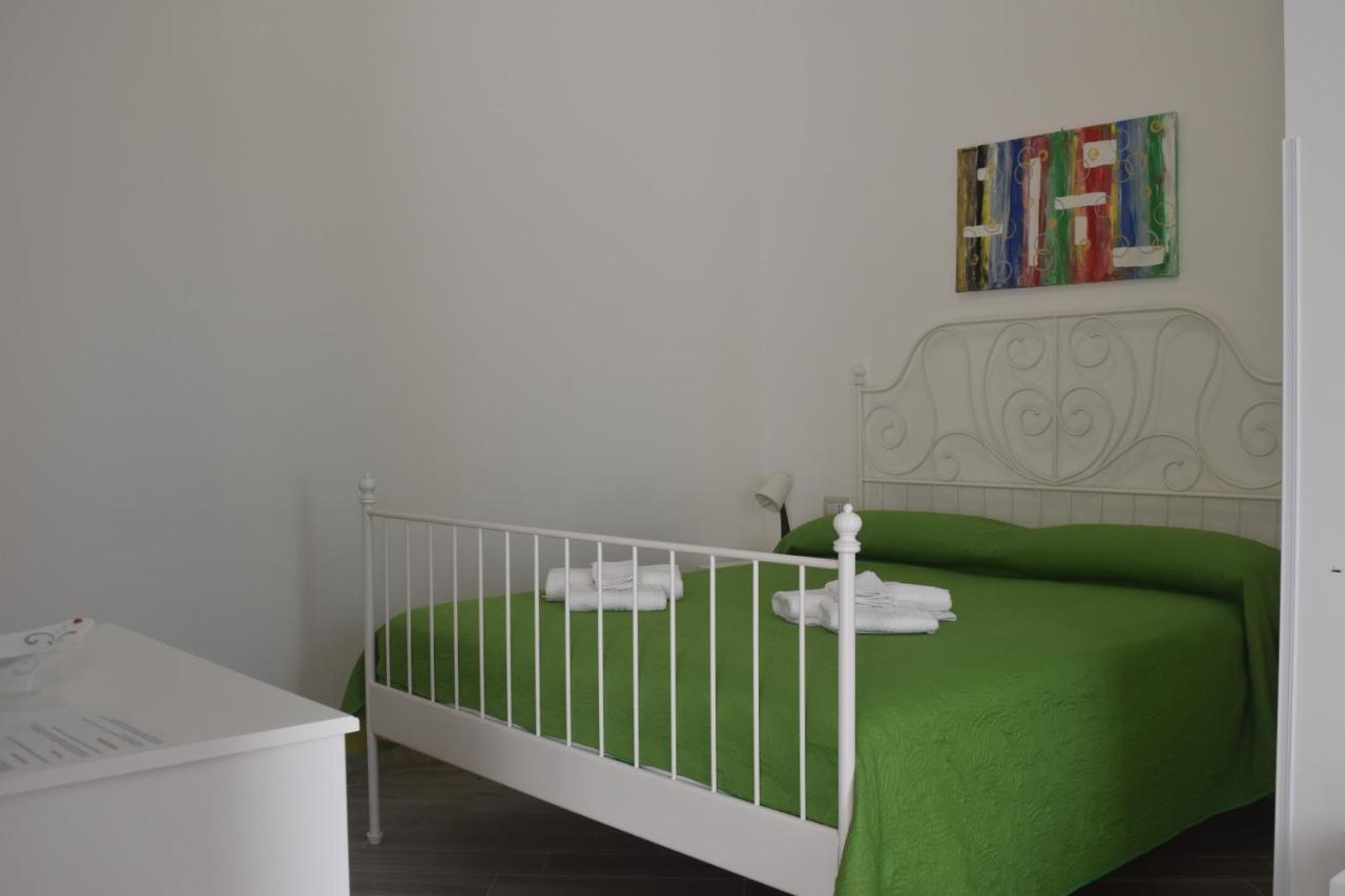 Bed & Breakfast Domus Pepe 斯卡莱阿 外观 照片