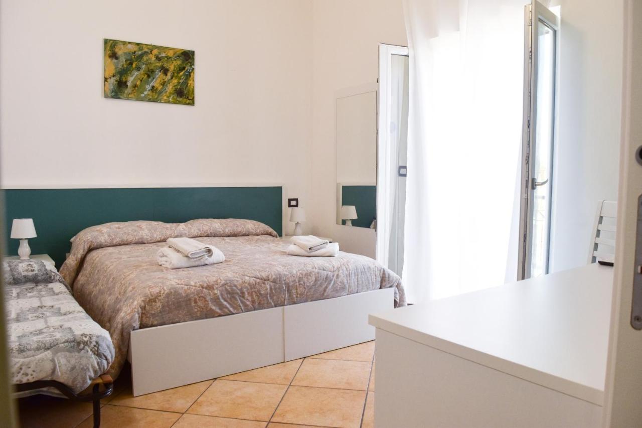 Bed & Breakfast Domus Pepe 斯卡莱阿 外观 照片